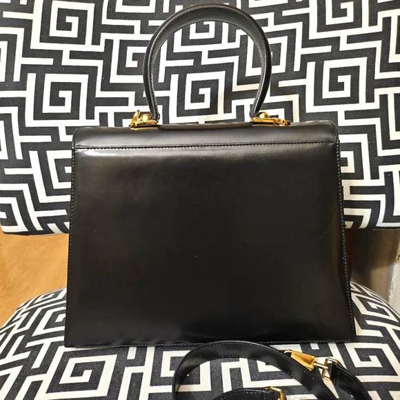 Authentic Salvatore Ferragamo Gancini 2 way bag - Picture 2 of 11